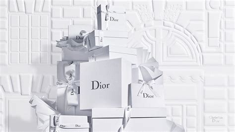 Dior official website.